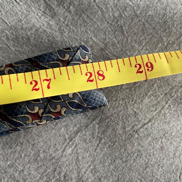 Lot of 2 Vintage Men's Neckties, Liz Claiborne and Burgundy Floral Tie - Picture 7 of 8